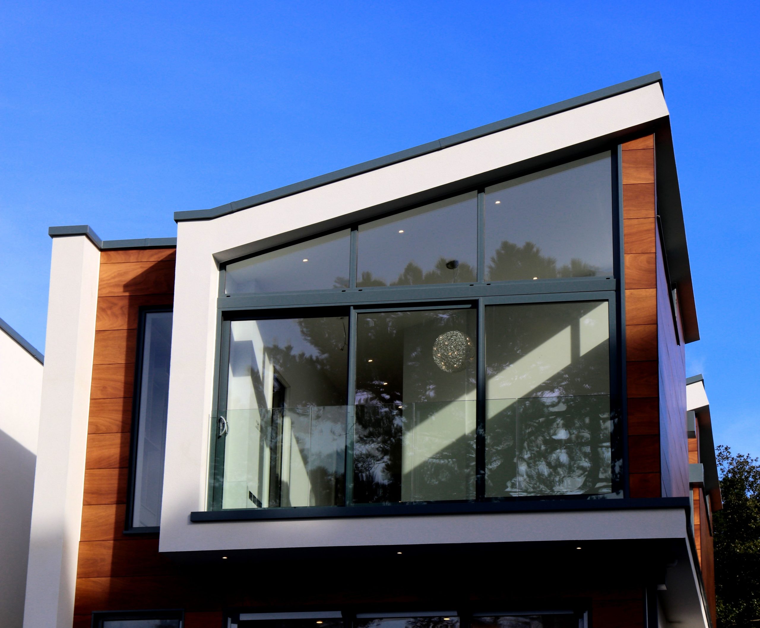 modern building against blue sky 323776 scaled